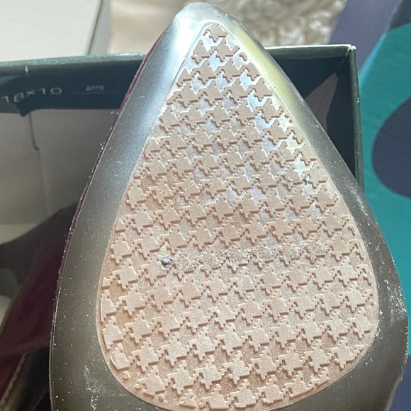 Brand New Women’s Ralph Lauren Patent Leather Stiletto Heels - Picture 7 of 7